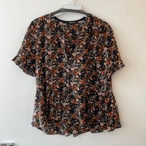 Silk Studio Ruffle-Hem Top in Prairie Blossoms